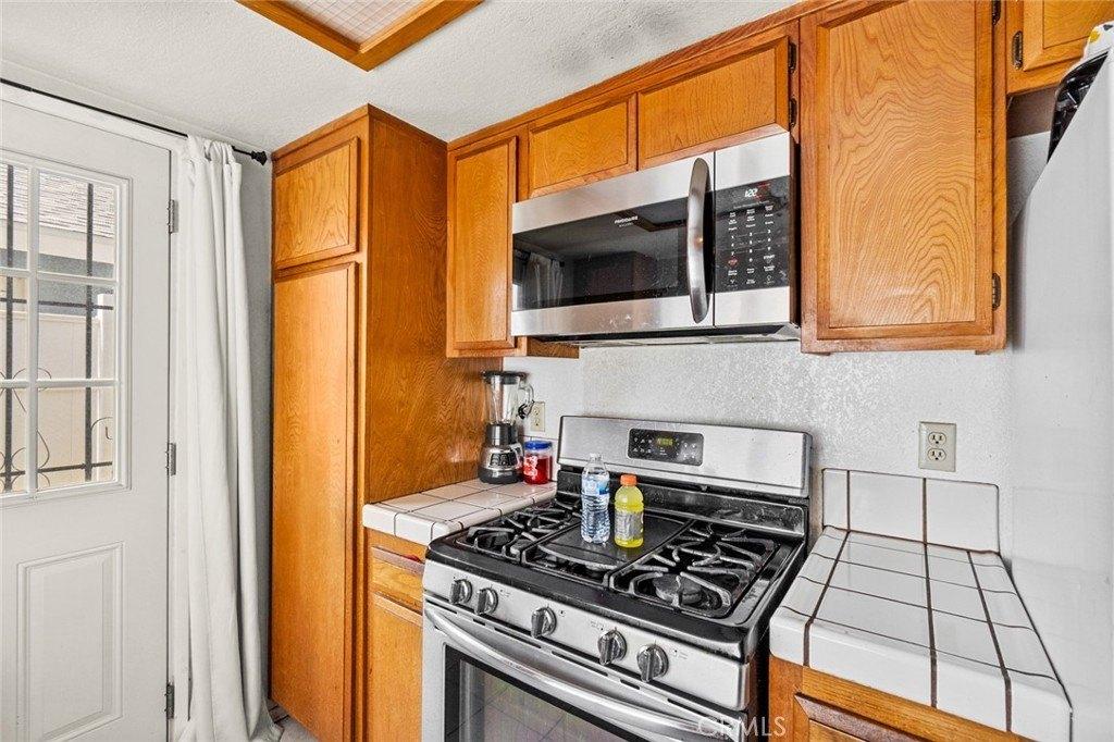 E Avenue J3, Lancaster, CA 93535