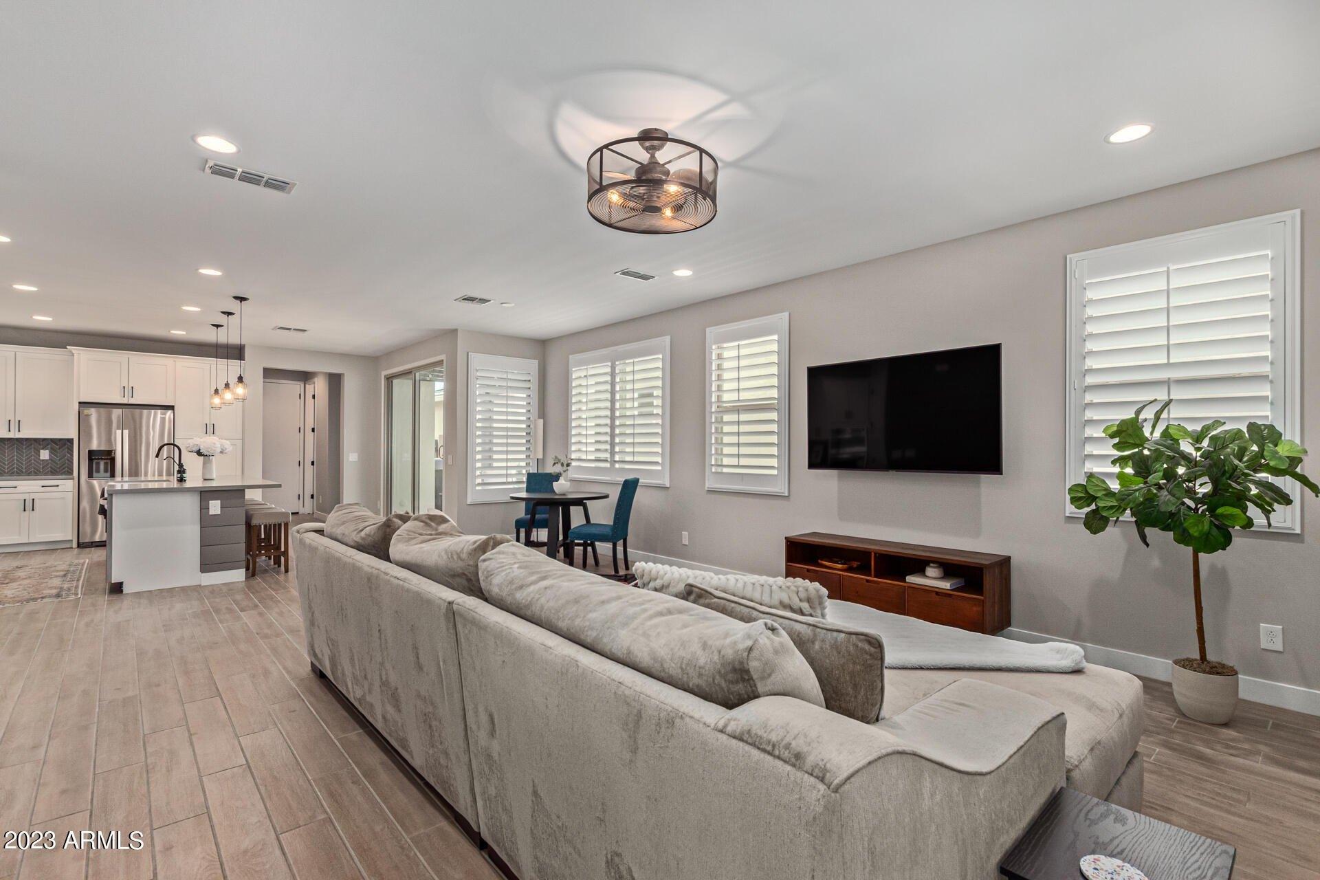 S Montana Dr, Chandler, AZ 85248