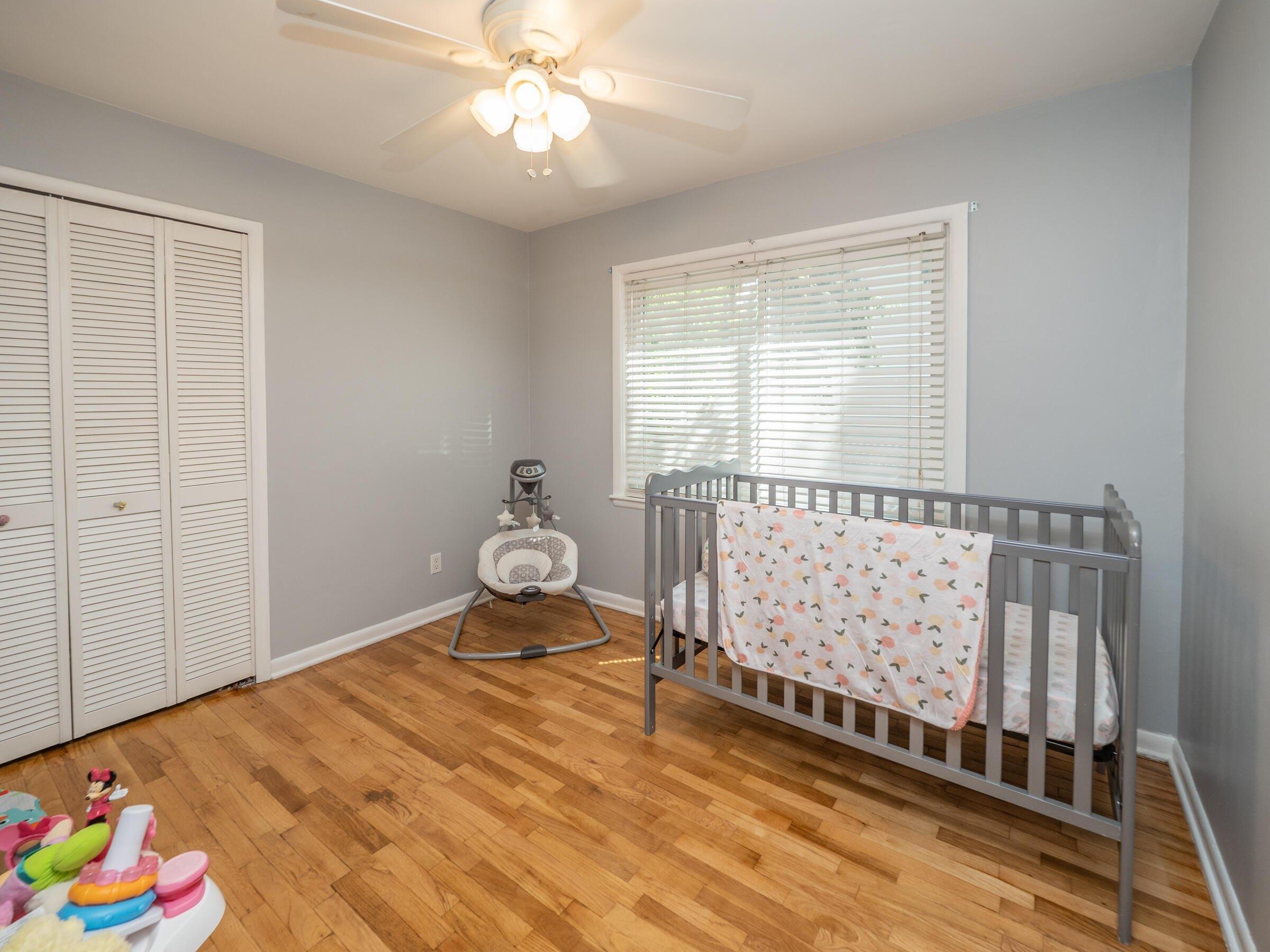 Lynn Ave, Kalamazoo, MI 49008