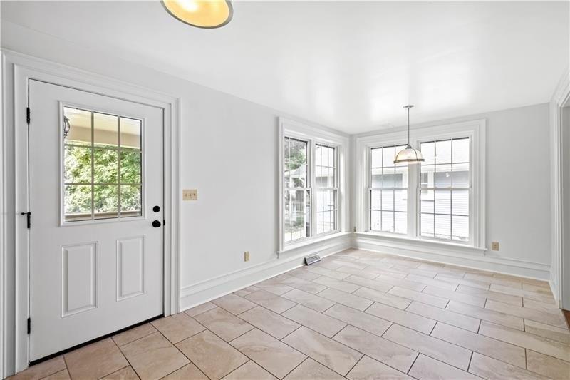 Main St, Taylorstown, PA 15365