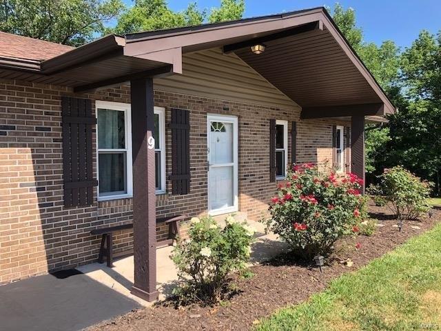 Chateau Ln, Arnold, MO 63010