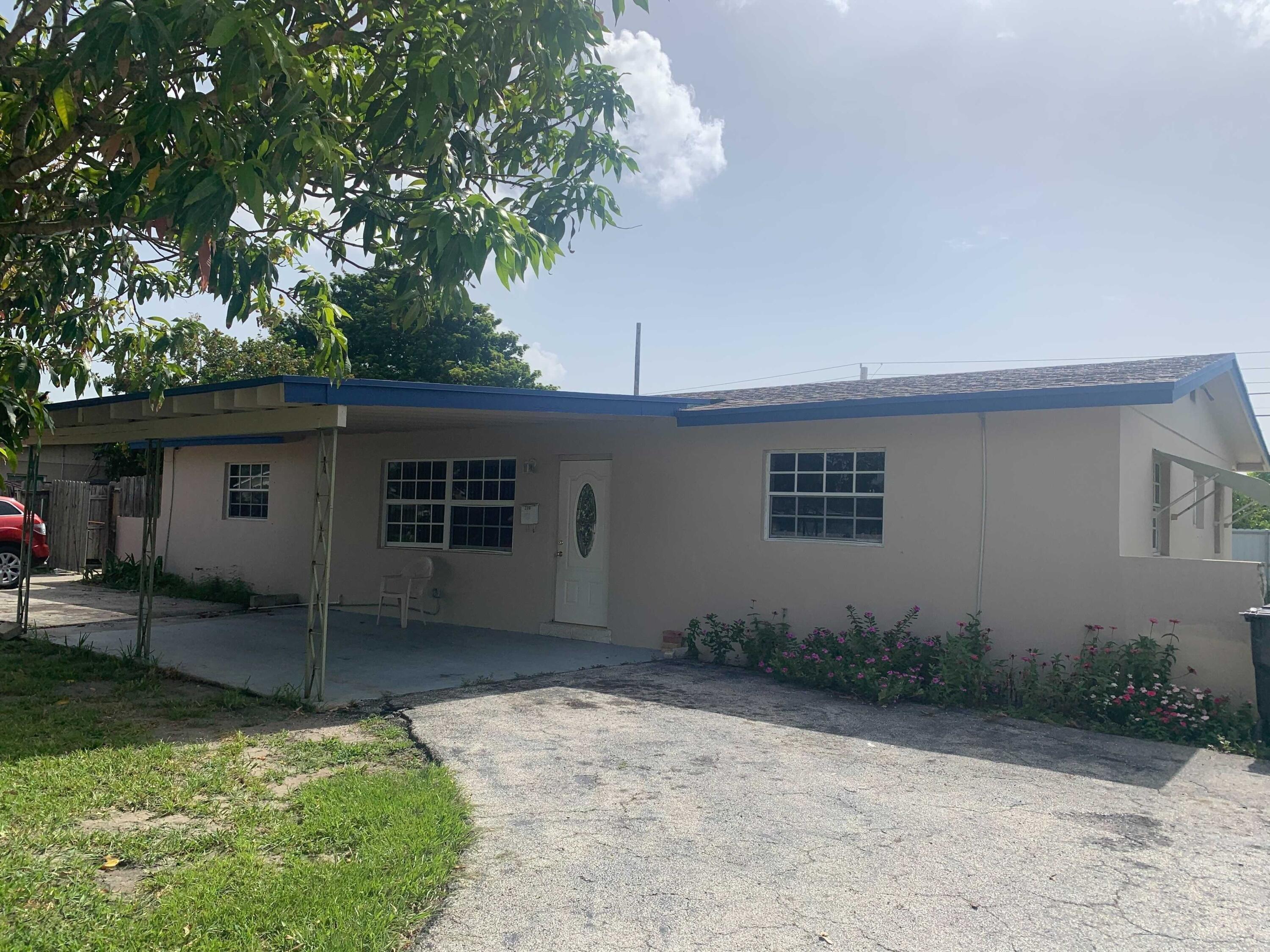 Bimini Dr, West Palm Beach, FL 33406