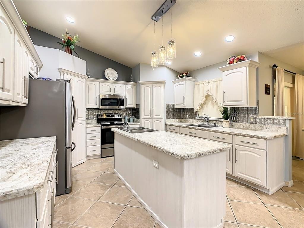 Saint Tropez Ct, Poinciana, FL 34759