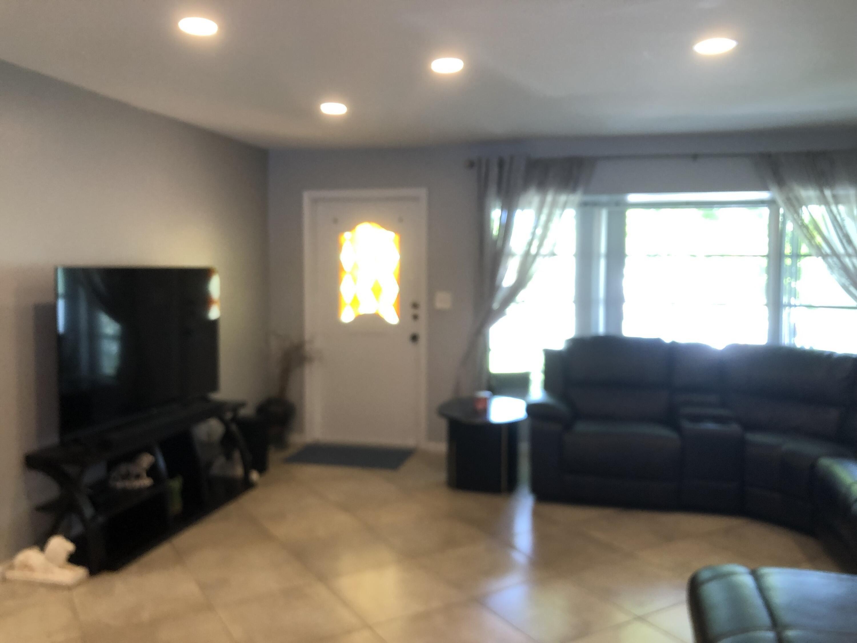 Kimberly Blvd, North Lauderdale, FL 33068