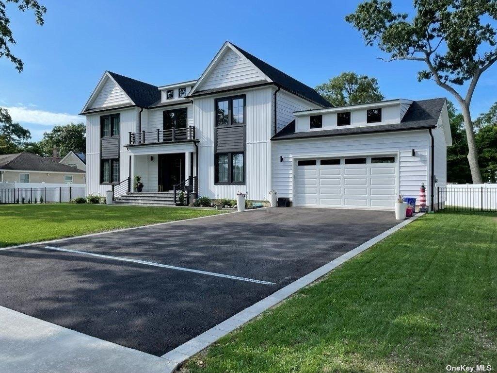 Timberpoint Rd, East Islip, NY 11730