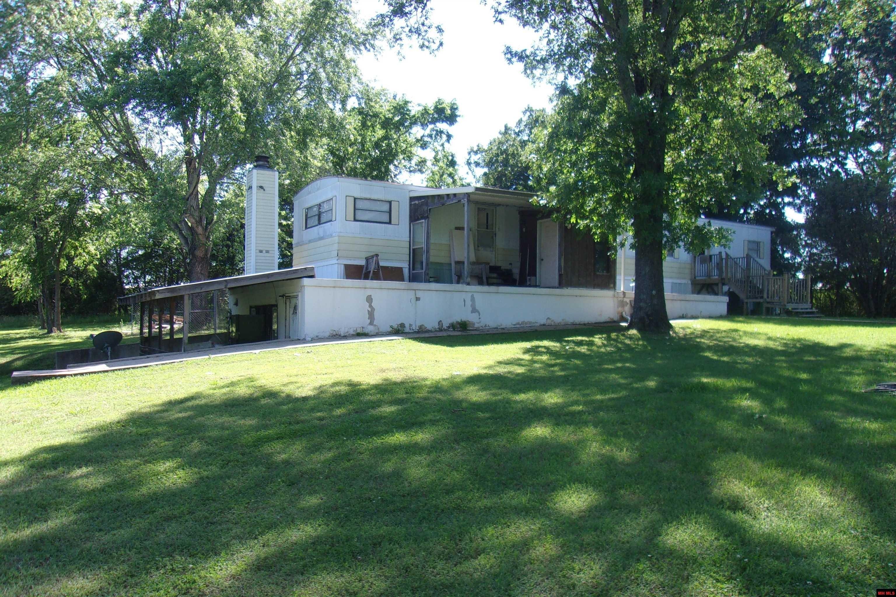 Highway 62 W, Gassville, AR 72635