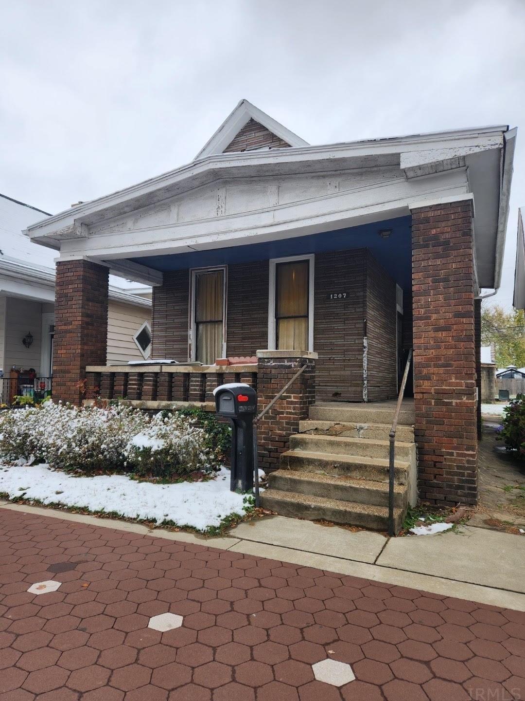 N Main St, Evansville, IN 47711