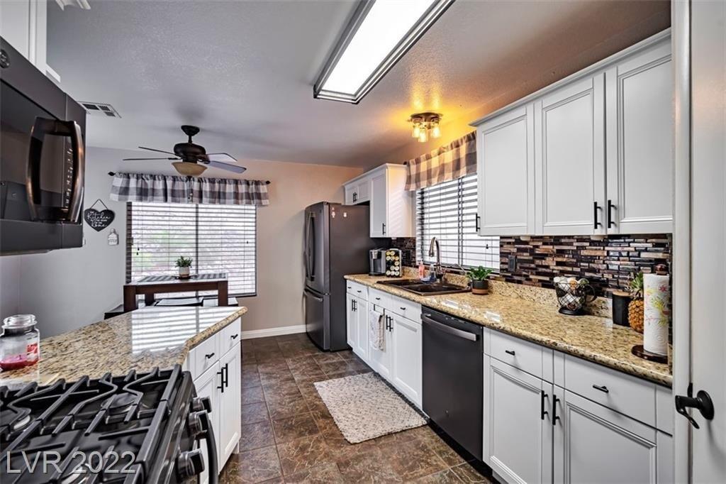 Cross St, Henderson, NV 89015