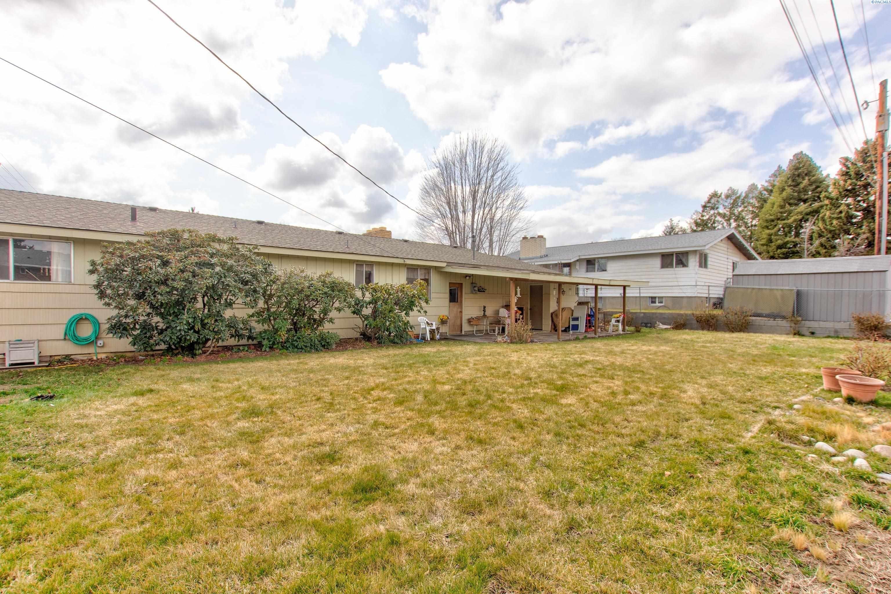 Wilson St, Richland, WA 99354