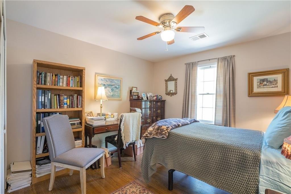 Lakeridge Dr Se, Marietta, GA 30067