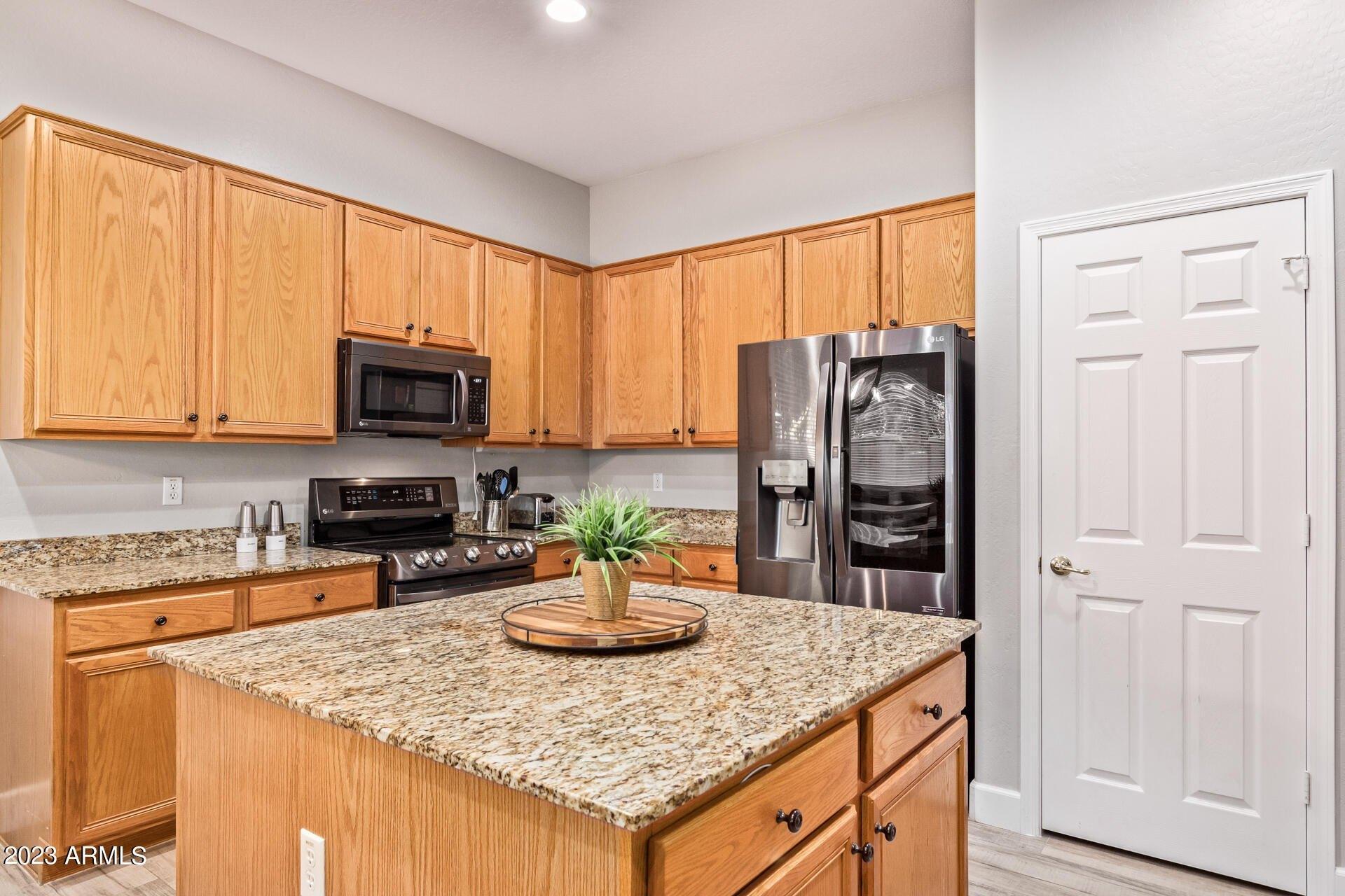 E Lompoc Ave, Mesa, AZ 85209