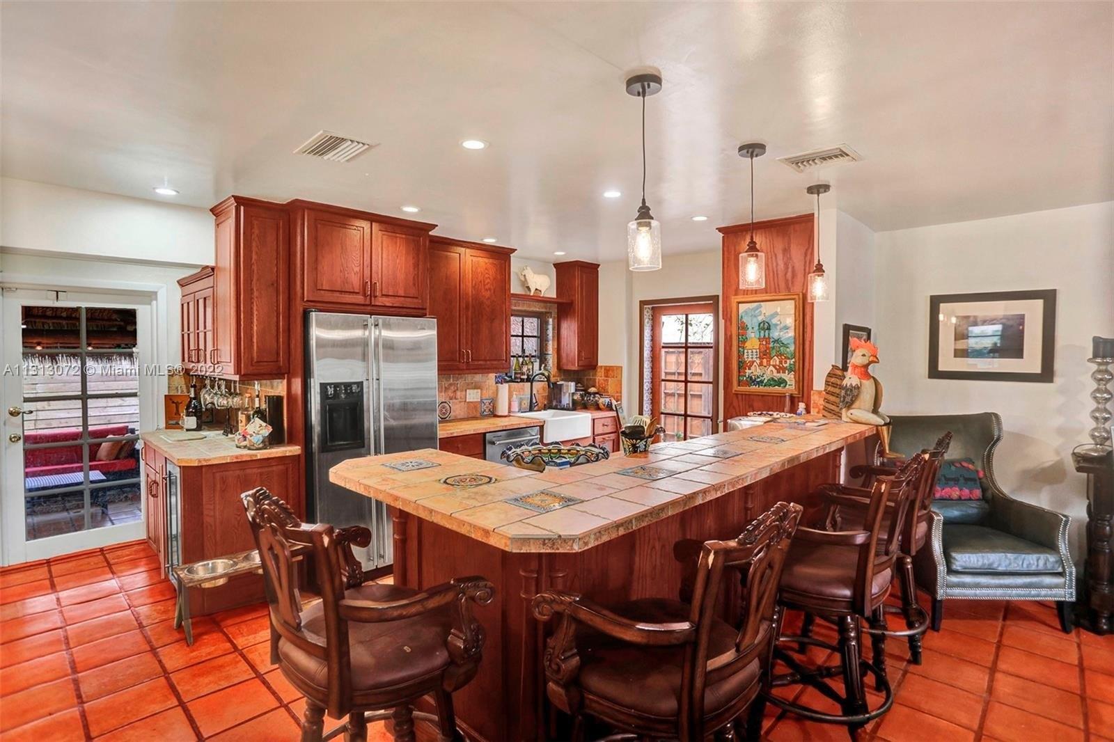 Bayview Dr, Fort Lauderdale, FL 33305