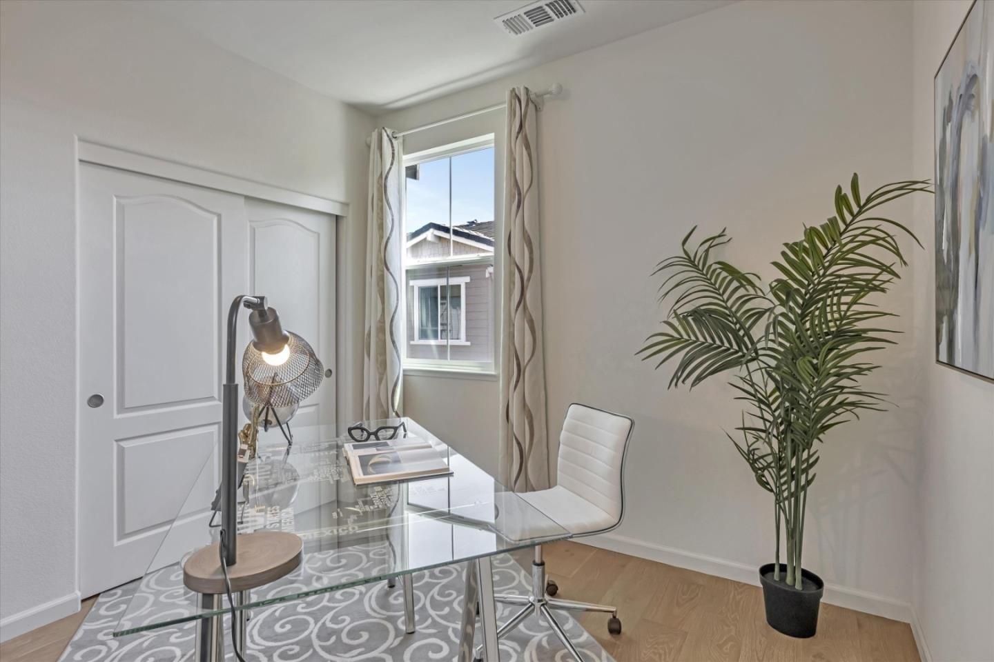 N Mariposa Ln, Dublin, CA 94568