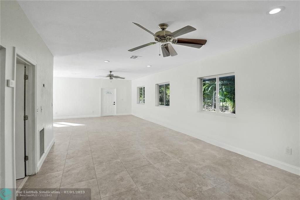 Sw 3rd St, Plantation, FL 33325