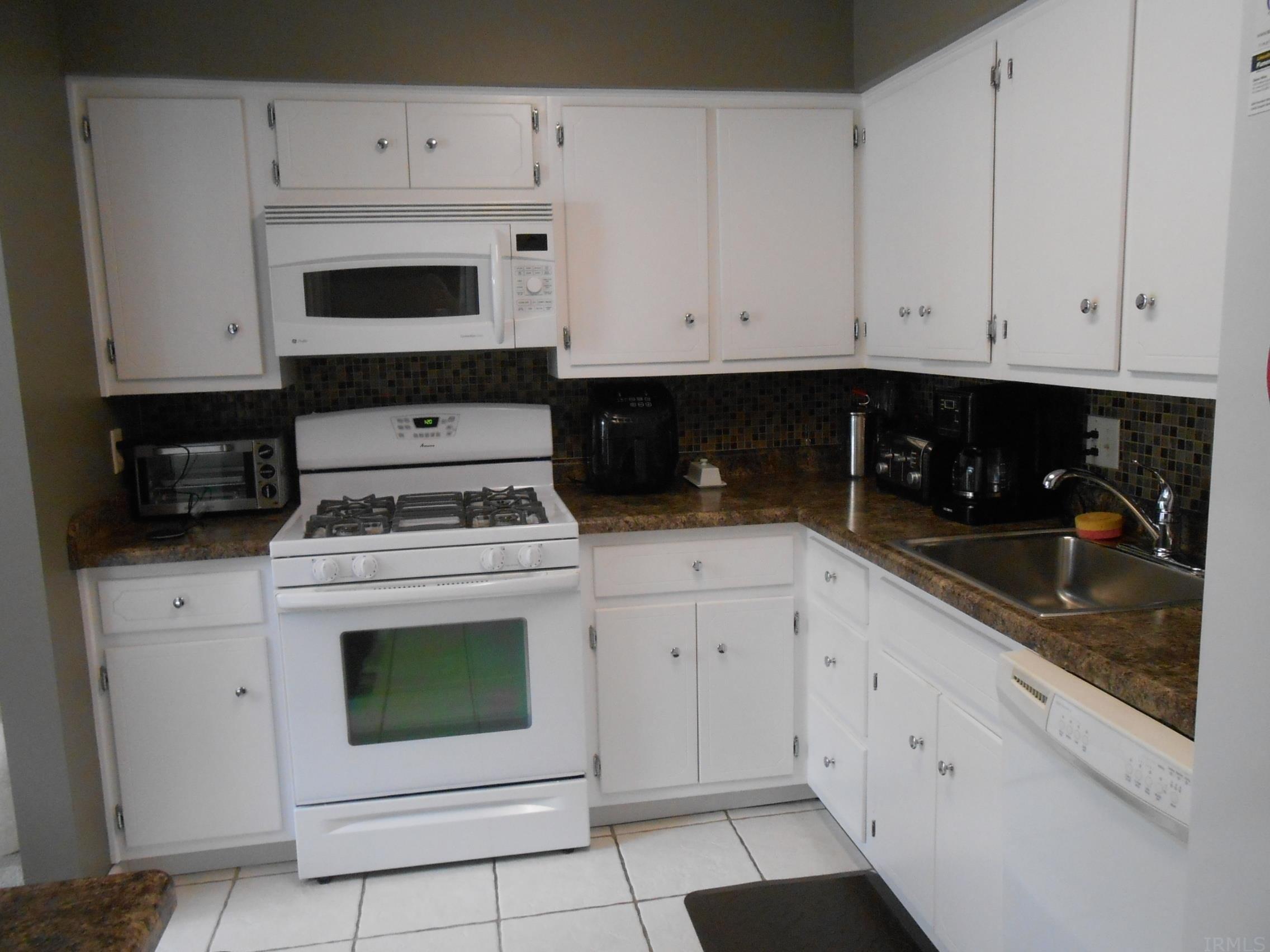 S Wayne Ave, Fort Wayne, IN 46807