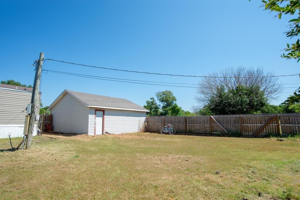 Galley Dr, Denison, TX 75021