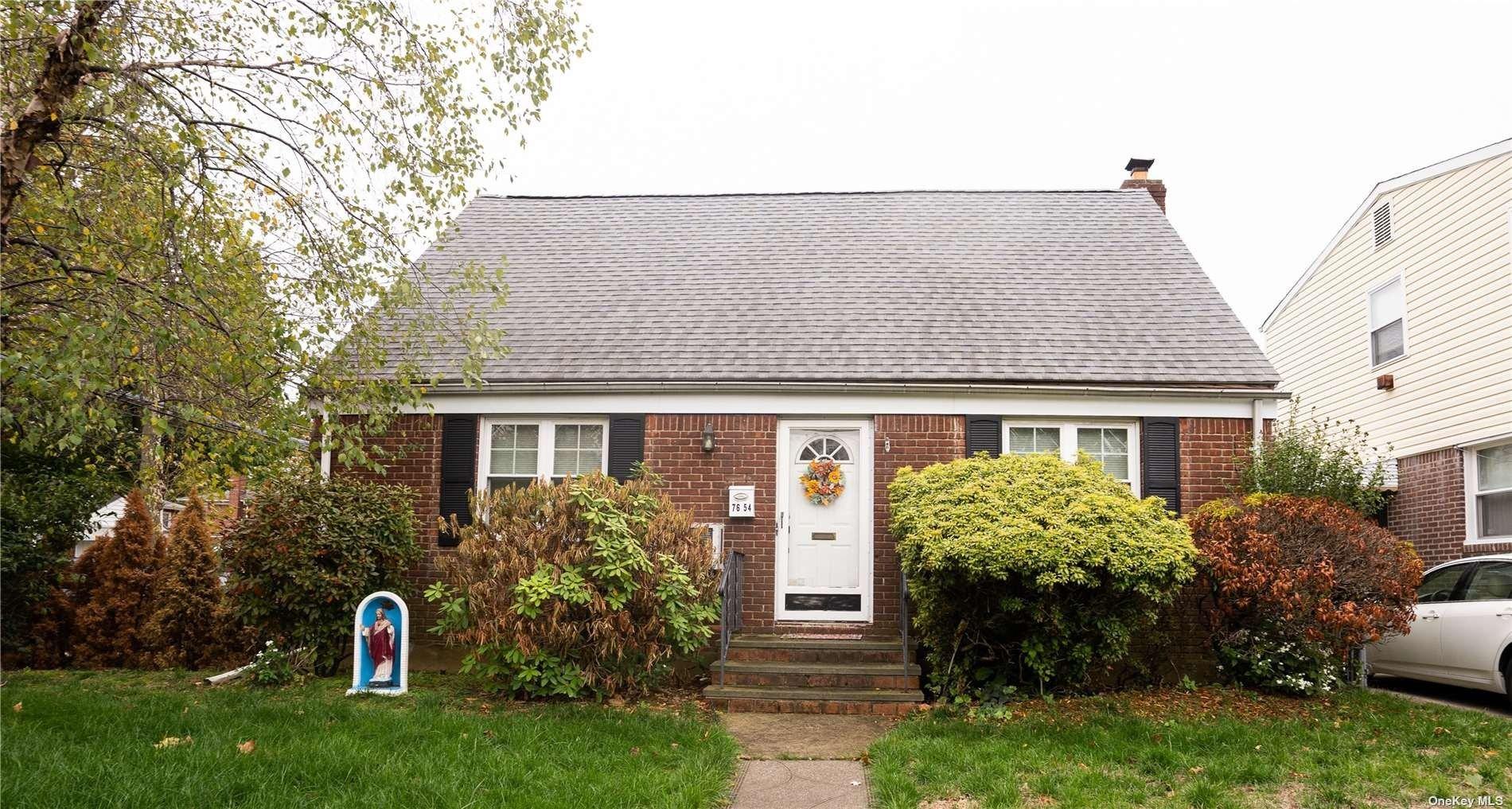 271st St, New Hyde Park, NY 11040