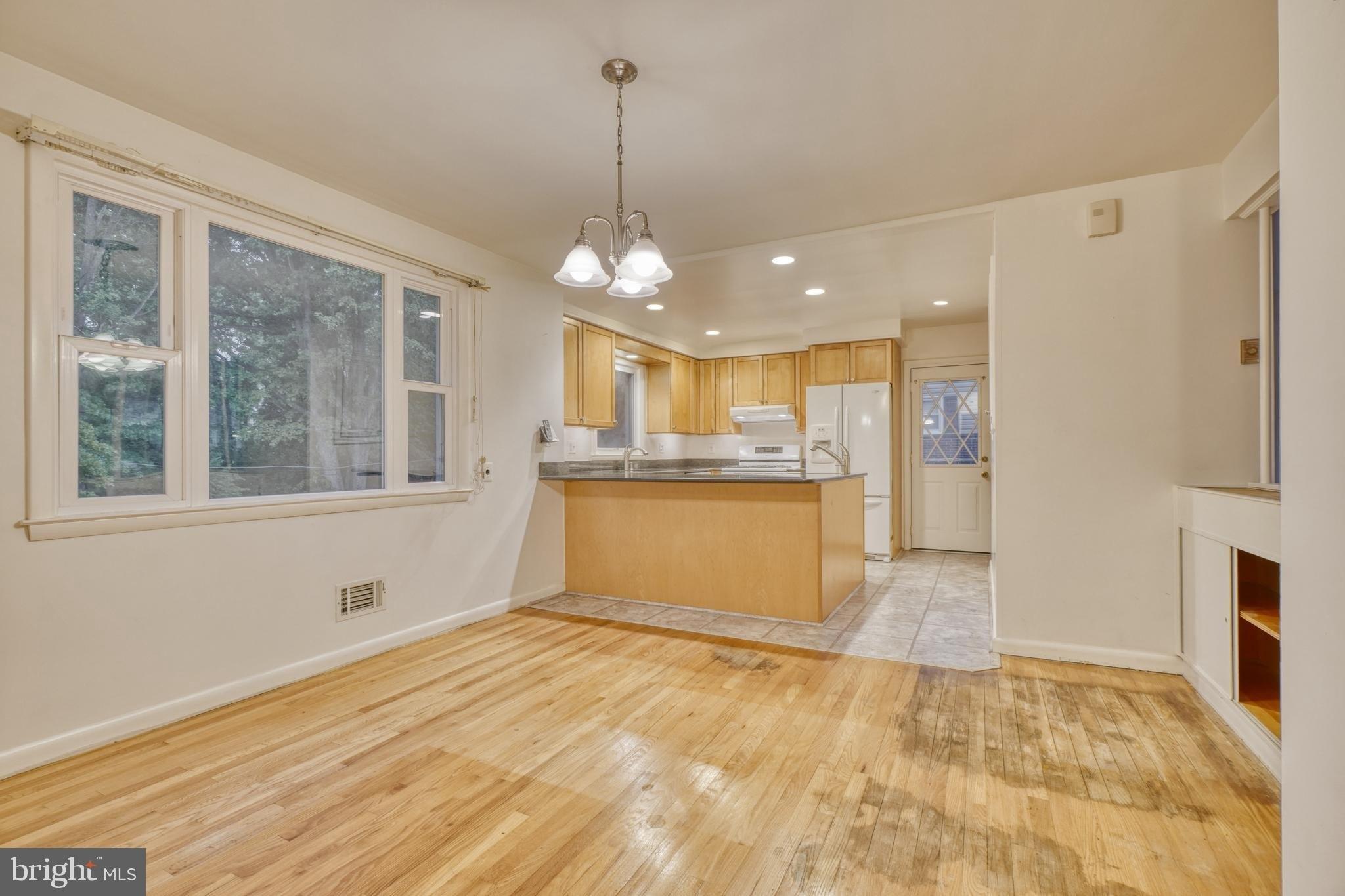 Springside Dr, Lutherville Timonium, MD 21093