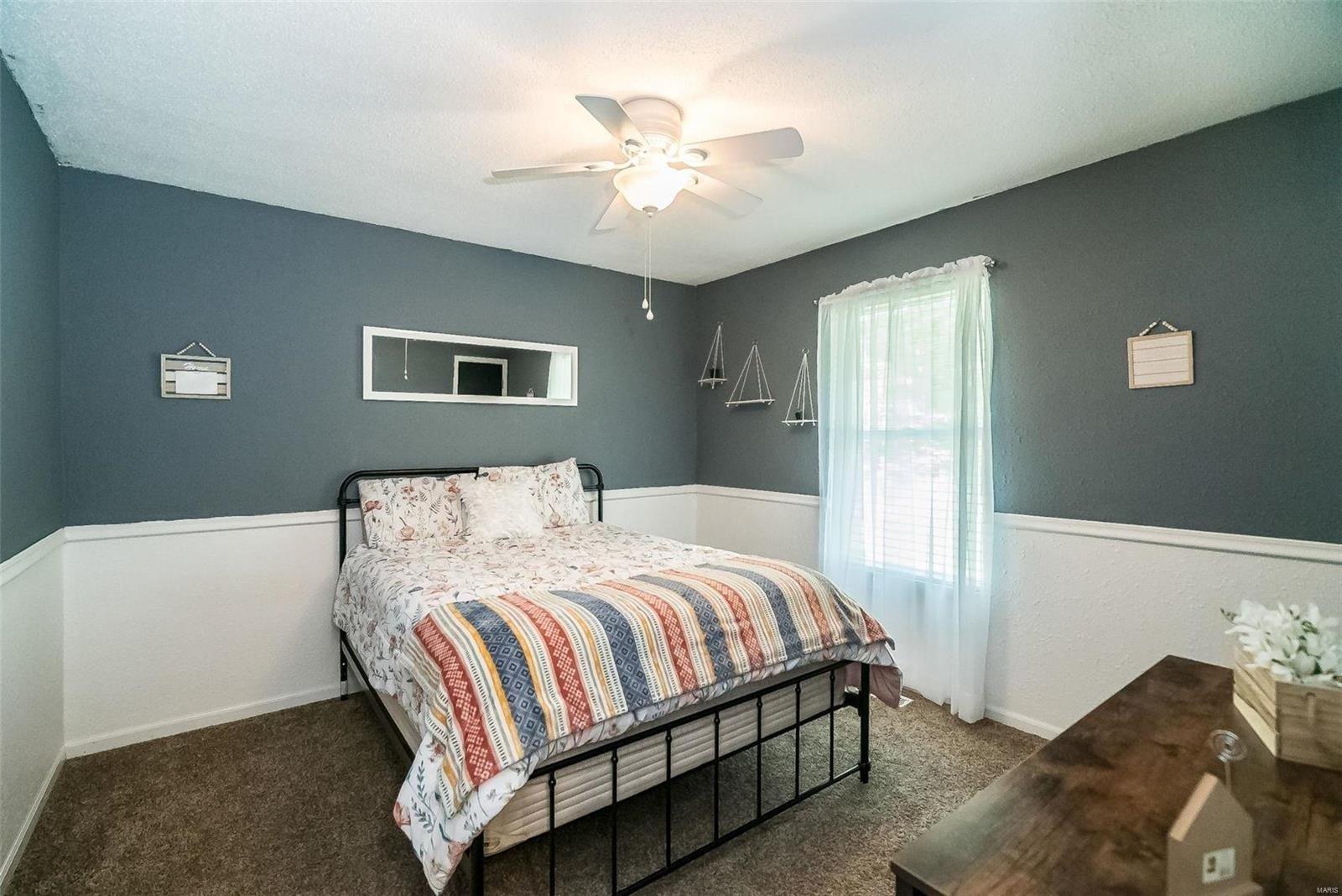 Three Oaks Ln, Bloomsdale, MO 63627