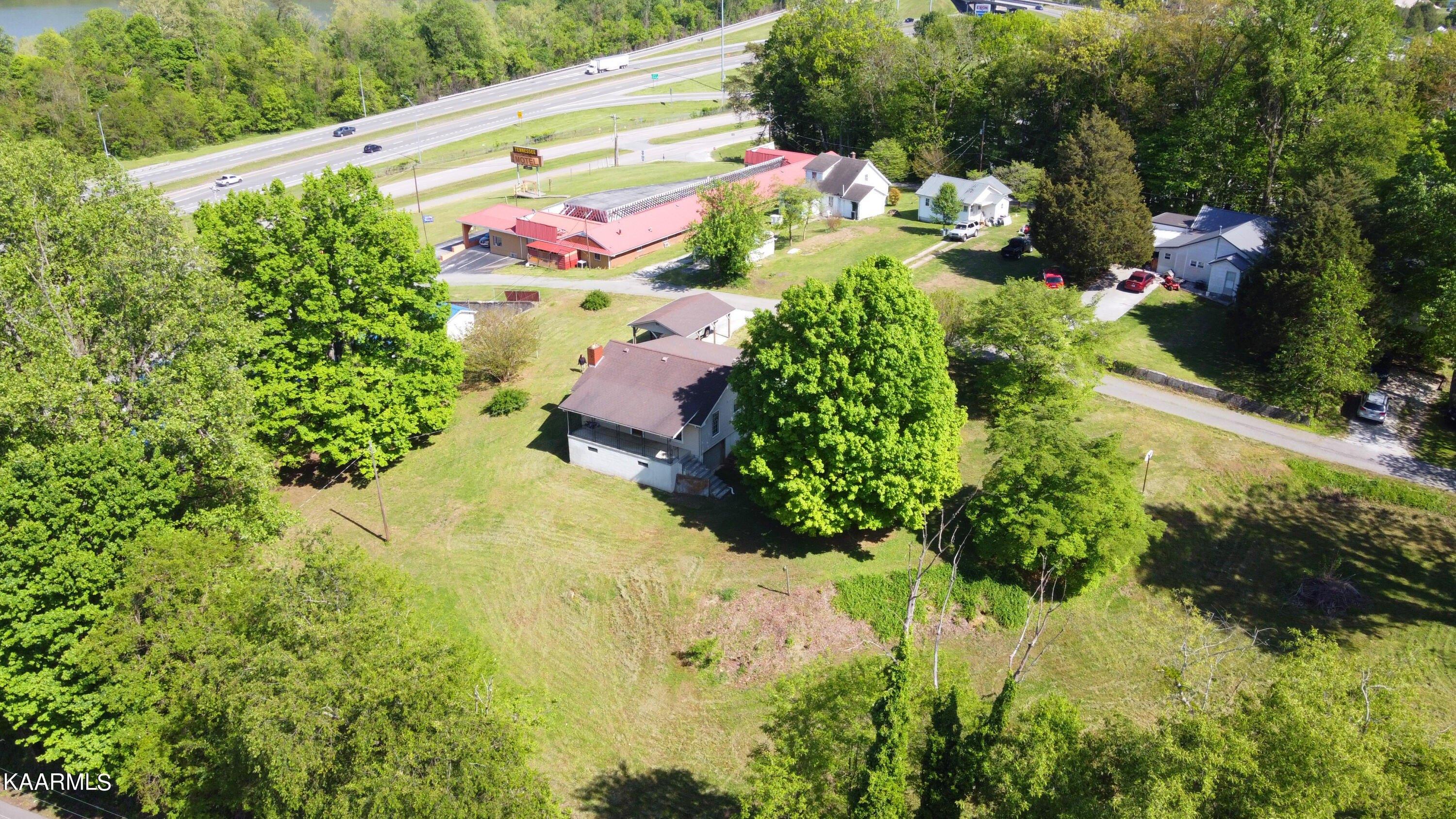 Lowe Ln, Caryville, TN 37714