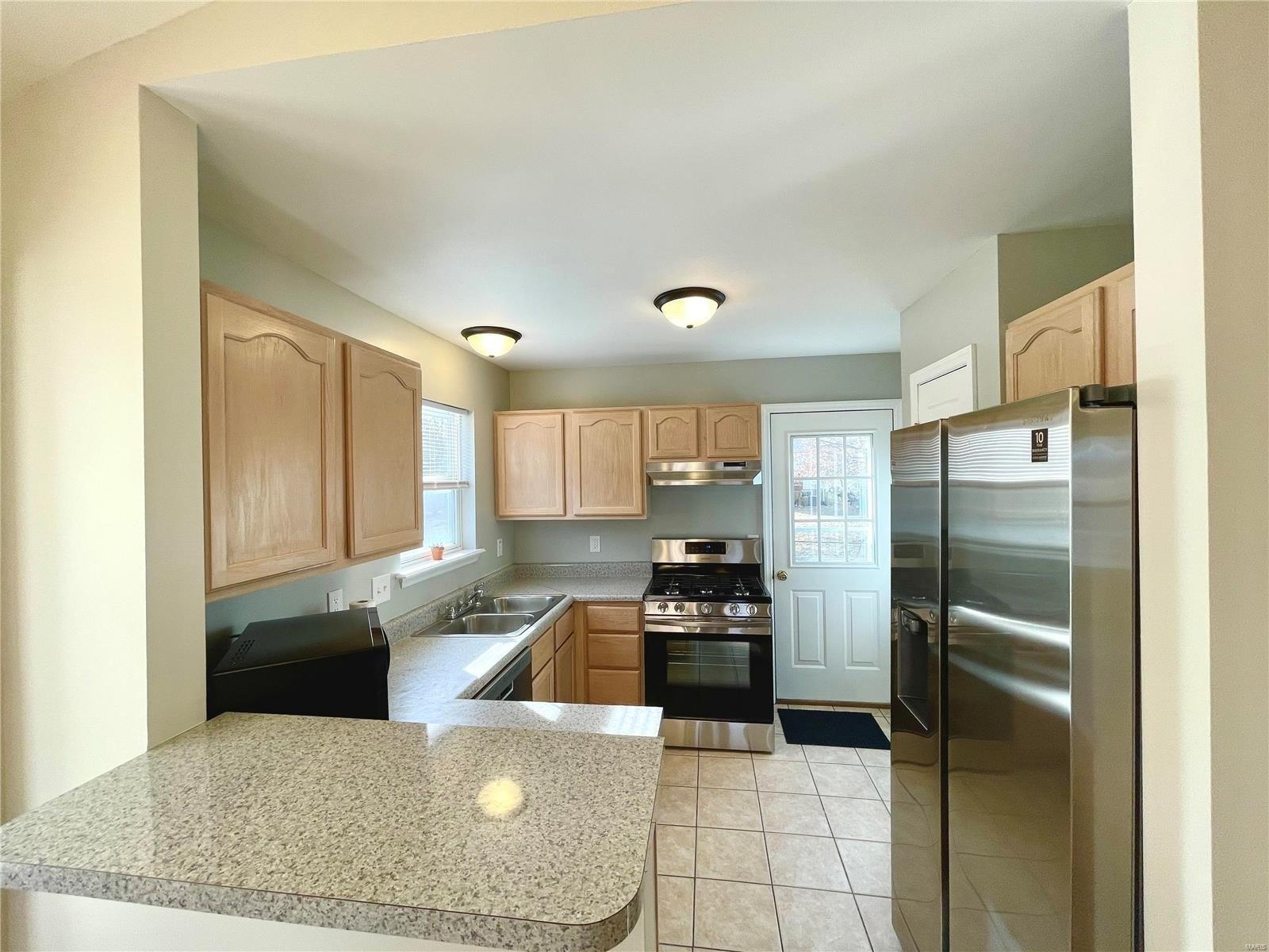 Adie Rd, Saint Ann, MO 63074