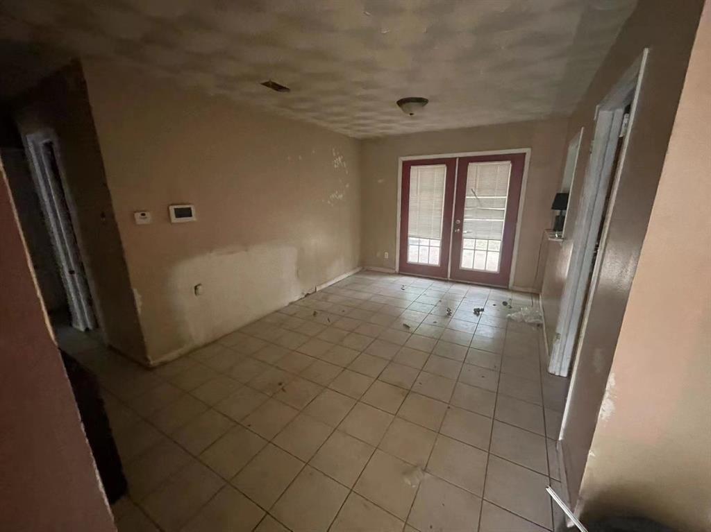 Donley Dr, Euless, TX 76039