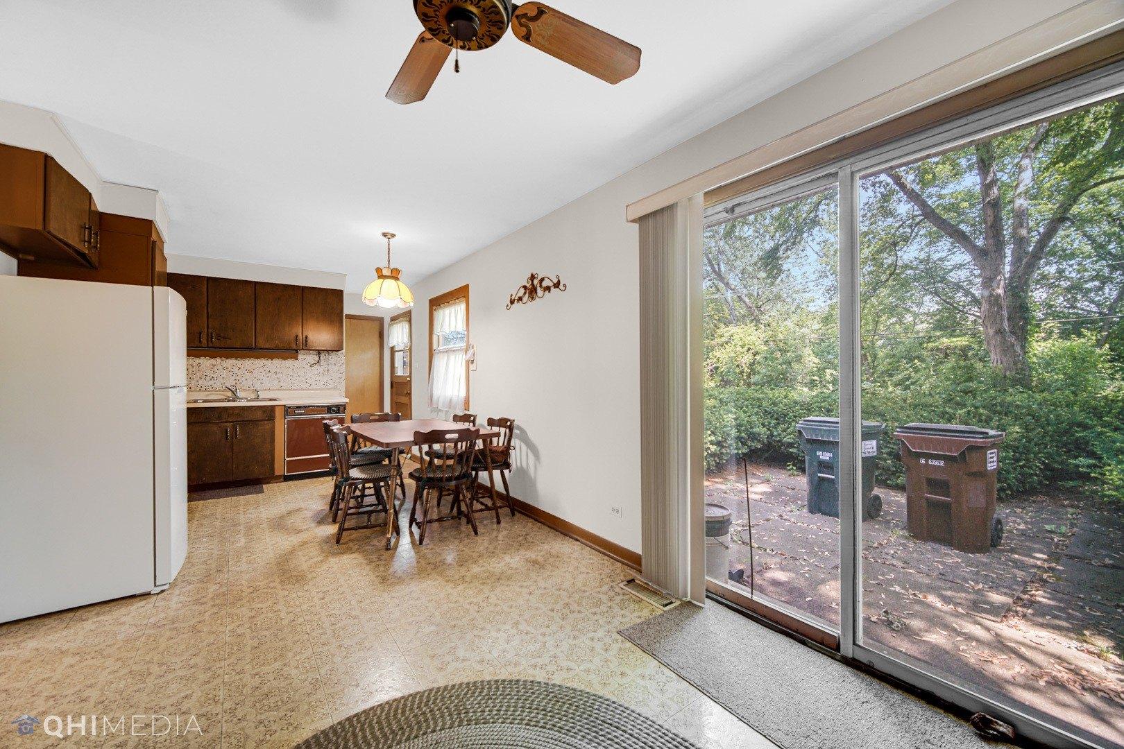 Turtle Creek Dr, Hazel Crest, IL 60429