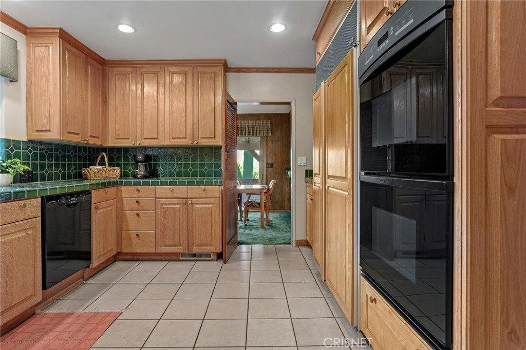 Wrightwood Dr, Studio City, CA 91604