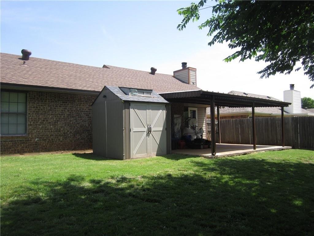 Ne 8th St, Moore, OK 73160