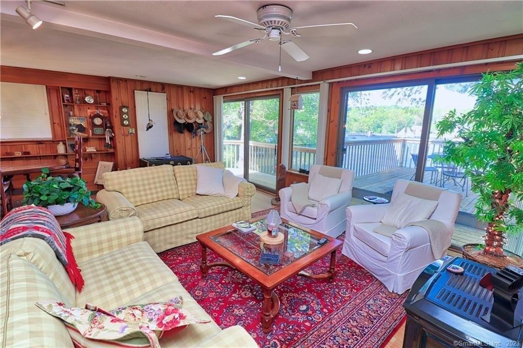 Averyll Ave, Wolcott, CT 06716