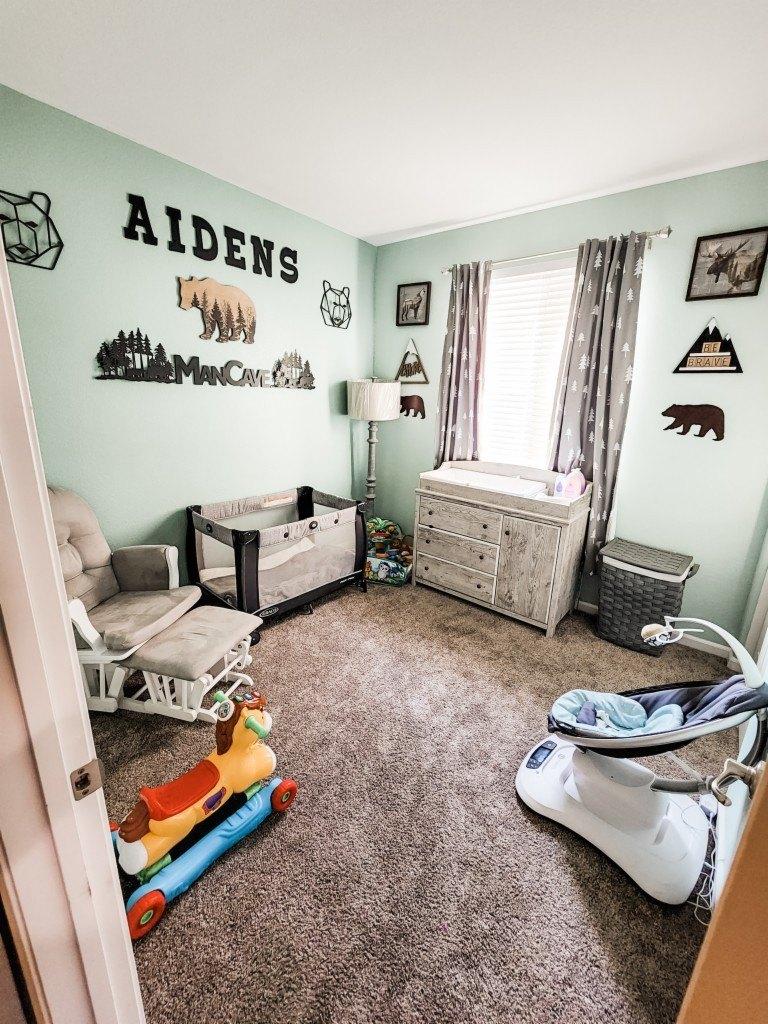 Greenbrier Dr, Hanford, CA 93230