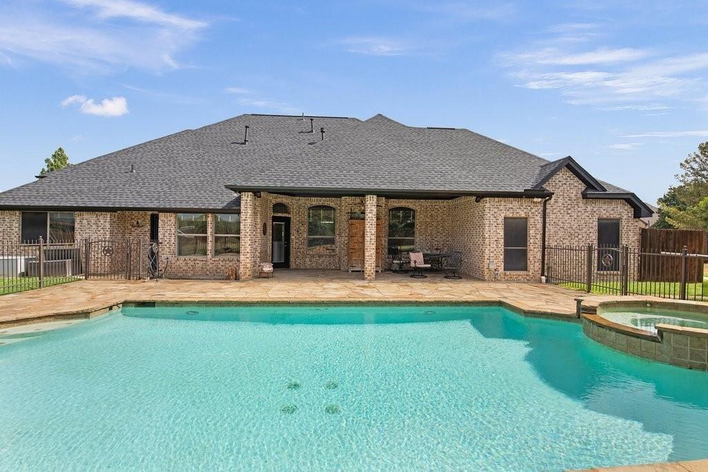 Birchwood Ln, Haslet, TX 76052