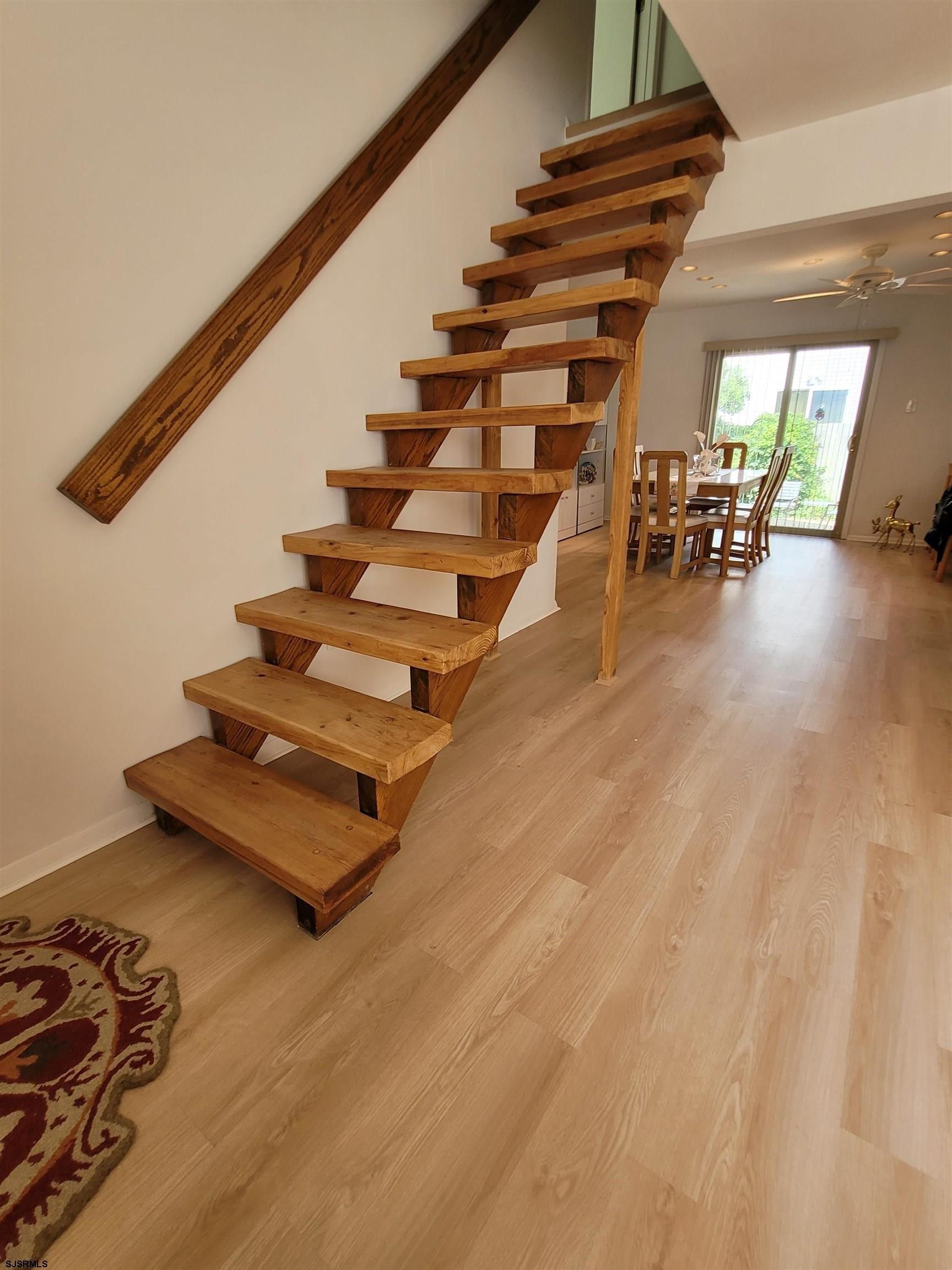N Burghley Ave, Ventnor City, NJ 08406