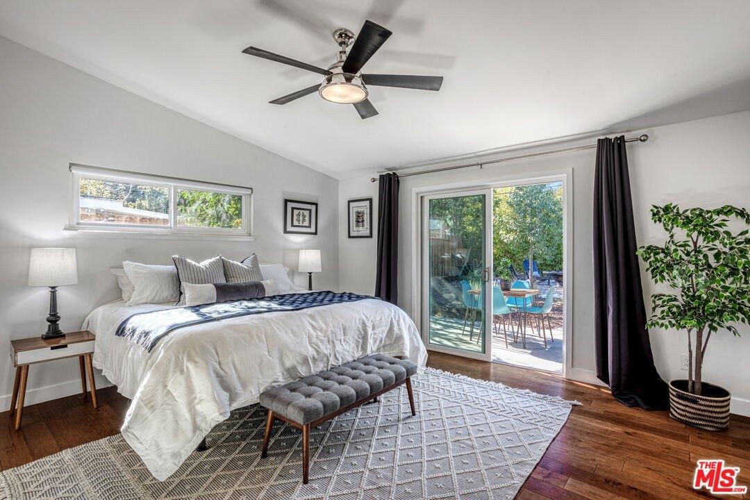 Almidor Ave, Woodland Hills, CA 91364