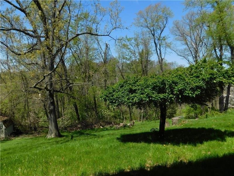 Cancilla Dr, Canonsburg, PA 15317