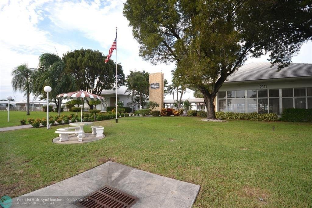 S Golf Blvd, Pompano Beach, FL 33064