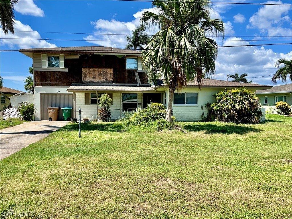 Miramar Ct, Cape Coral, FL 33904