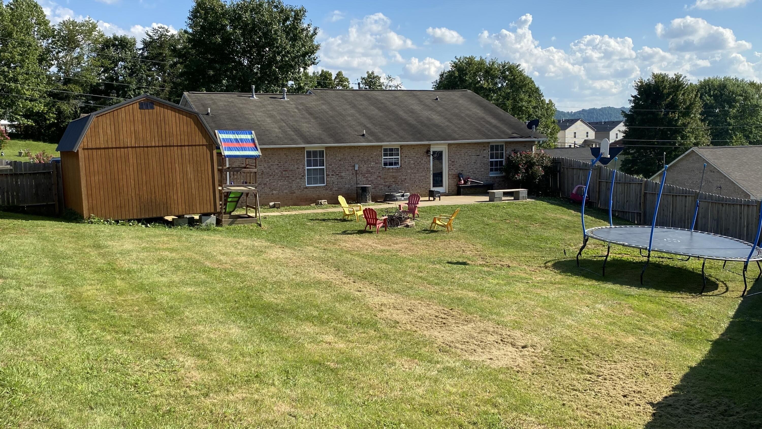 Lyle Bend Ln, Knoxville, TN 37918