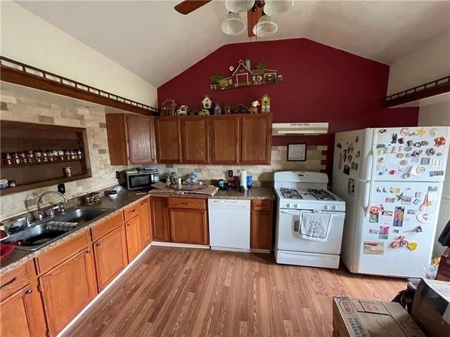 Shelby St, Higginsville, MO 64037
