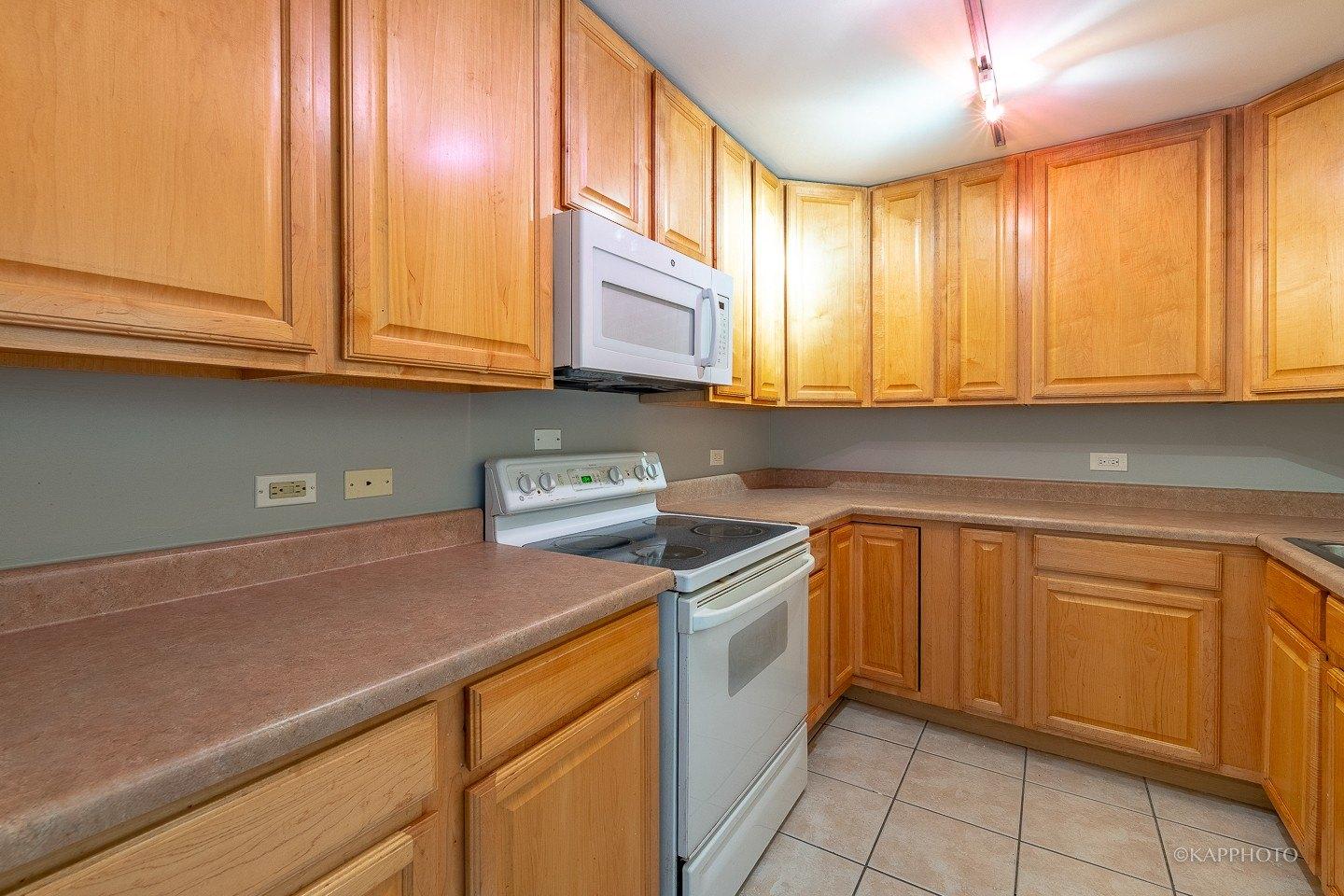 Sherman Ave, Evanston, IL 60202