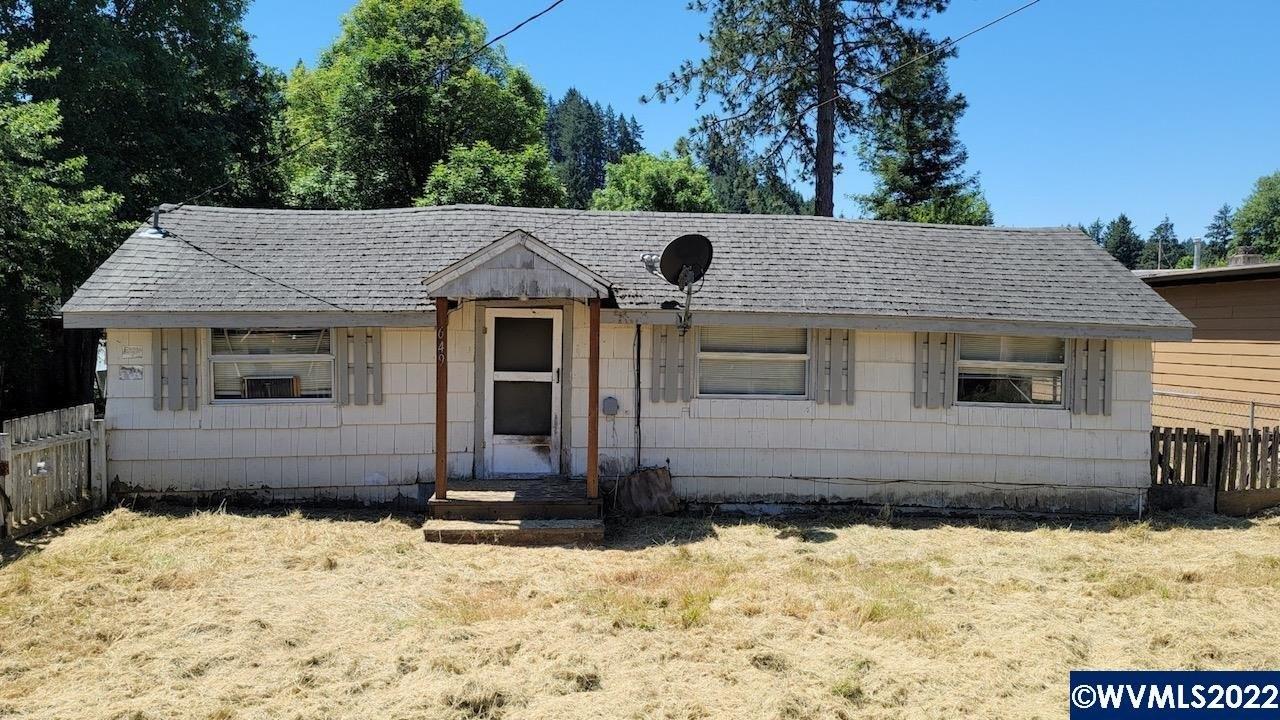 Elm St, Sweet Home, OR 97386