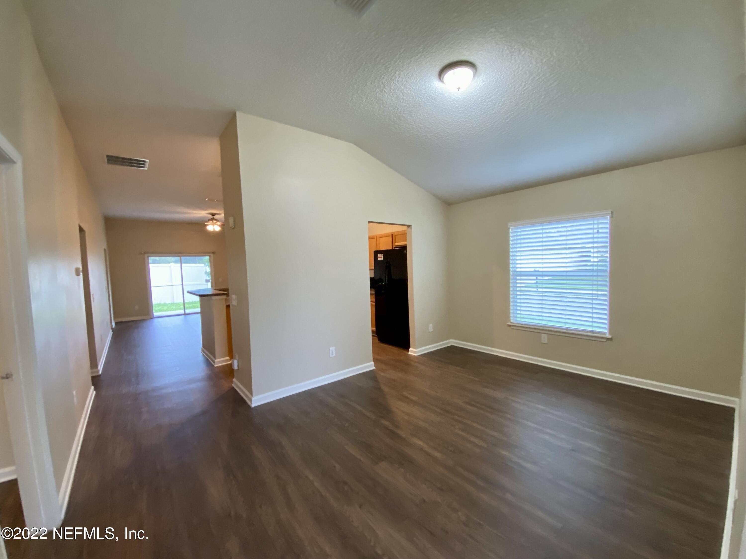 Mill Grove Dr, Jacksonville, FL 32222