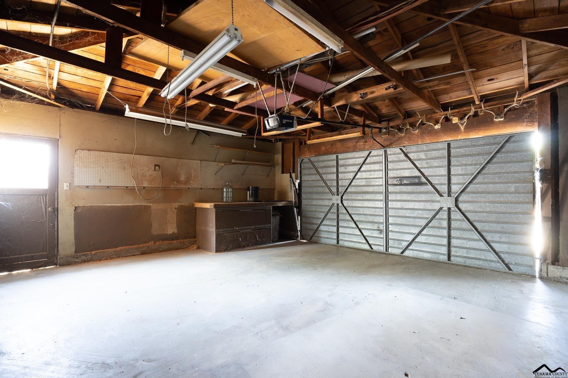 Hasvold Dr, Red Bluff, CA 96080