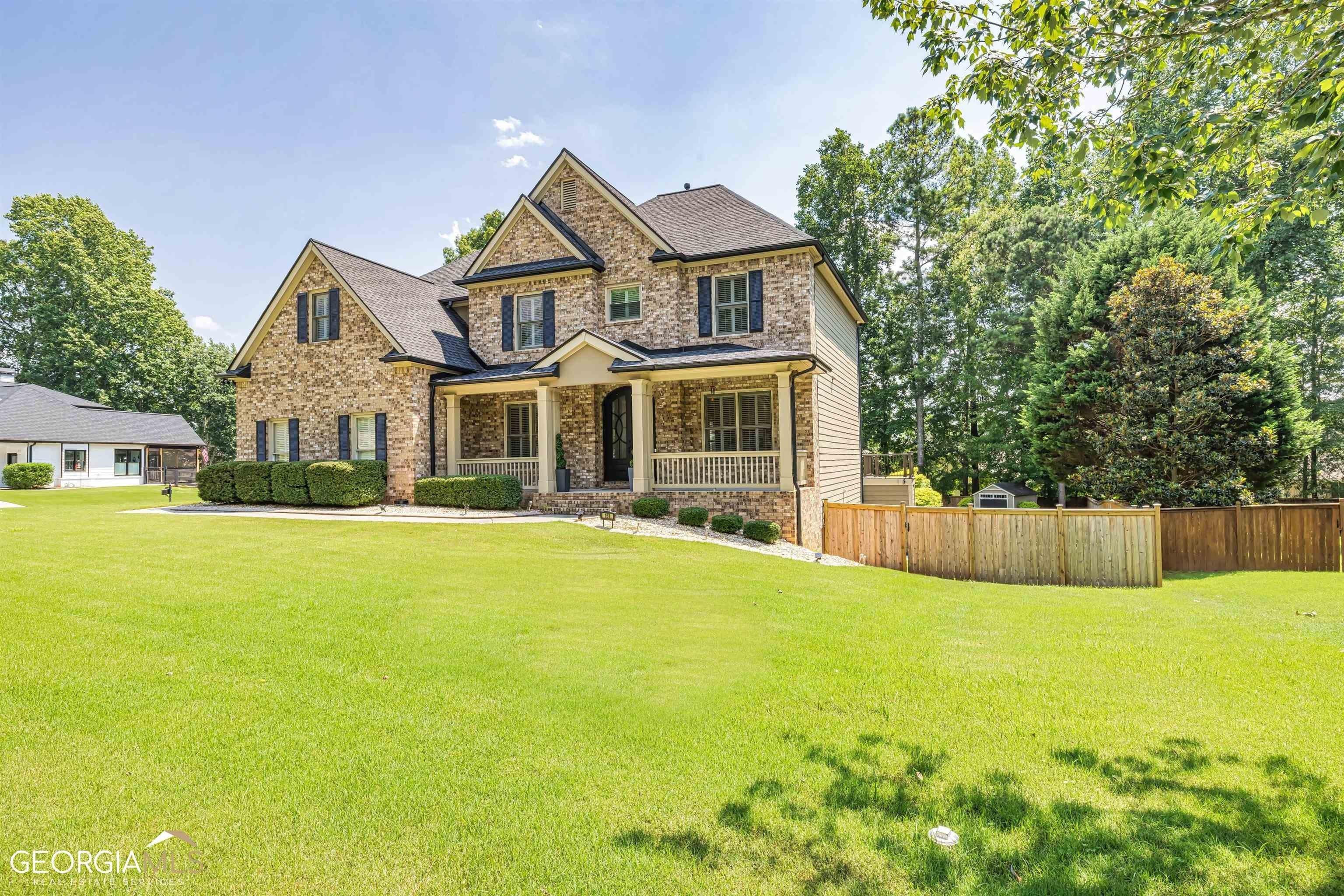 Lake Forest Dr, Newnan, GA 30265