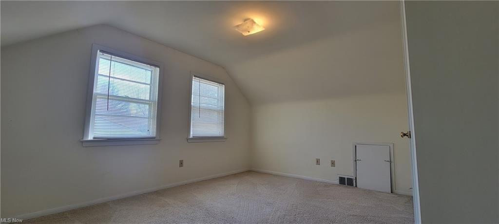 Cedar Rd, Beachwood, OH 44122
