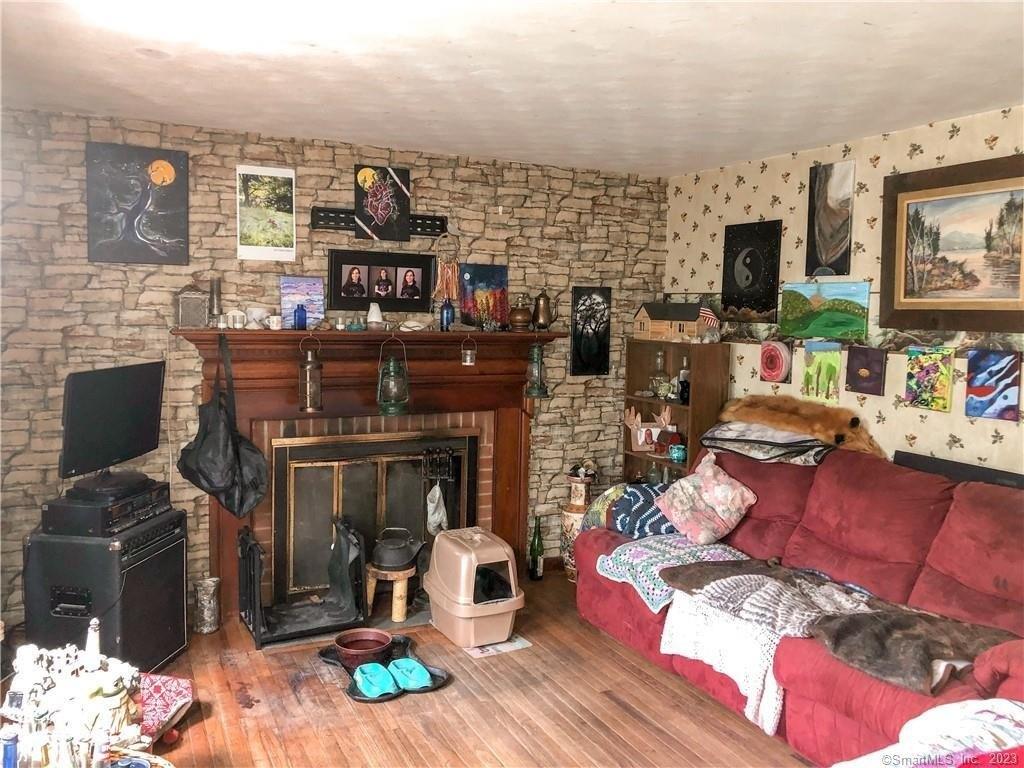 Kilmartin Ave, Wolcott, CT 06716