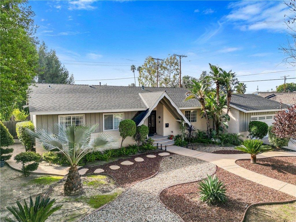 Schoenborn St, West Hills, CA 91304
