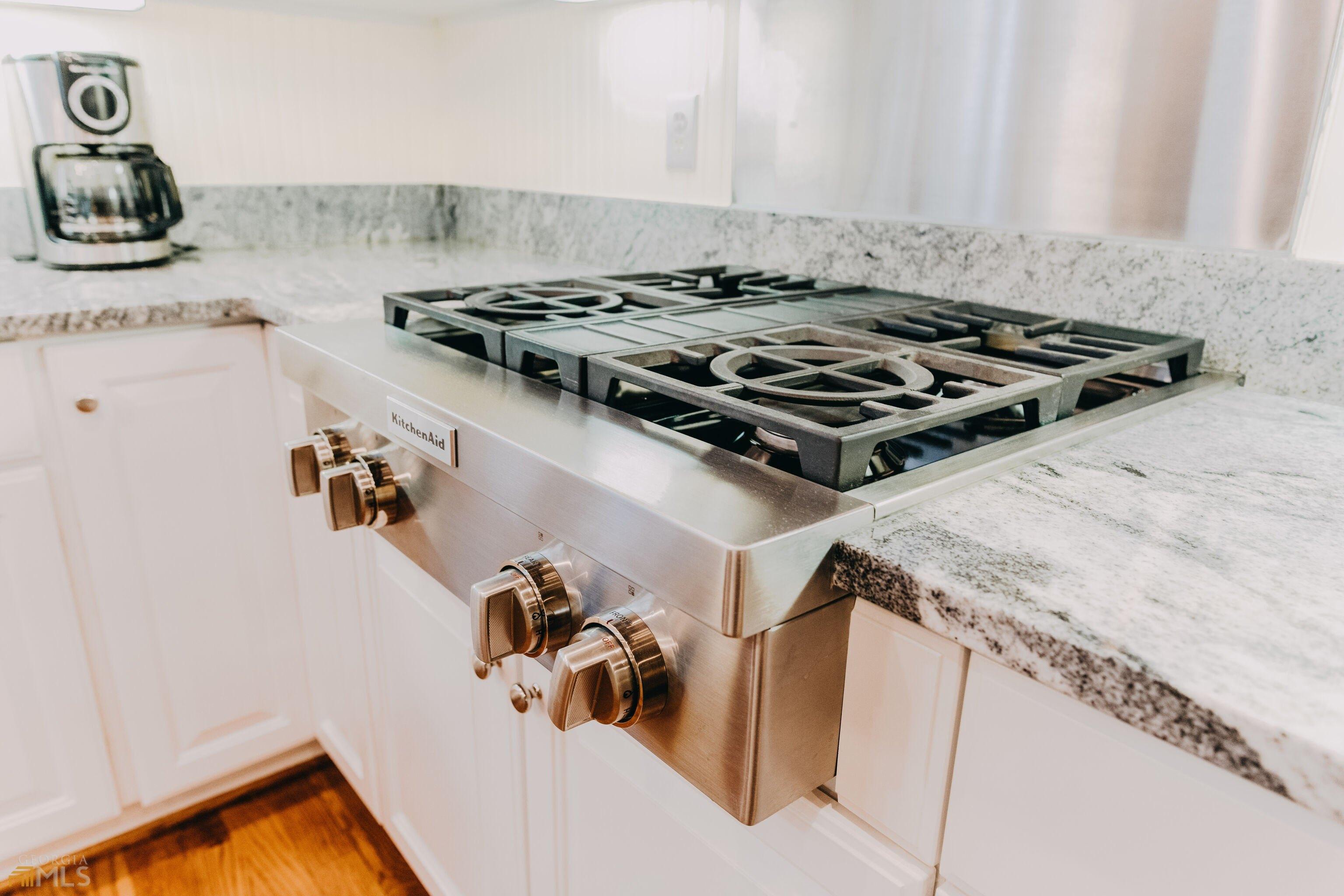 Montclair Cir, Gainesville, GA 30506
