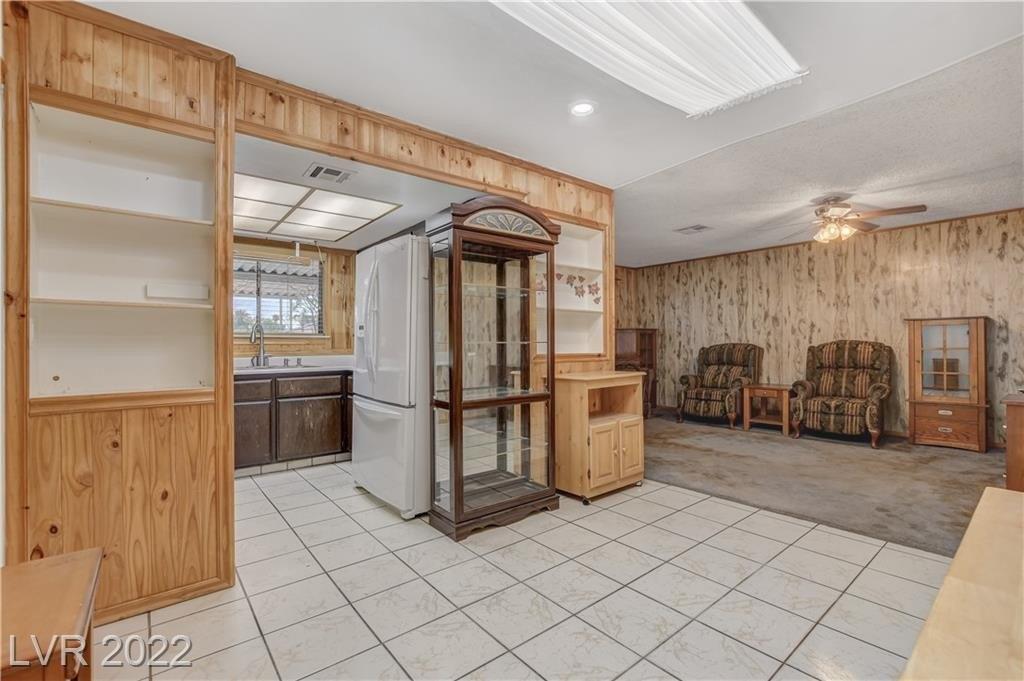 1/2 E Van Buren Ave, Las Vegas, NV 89110