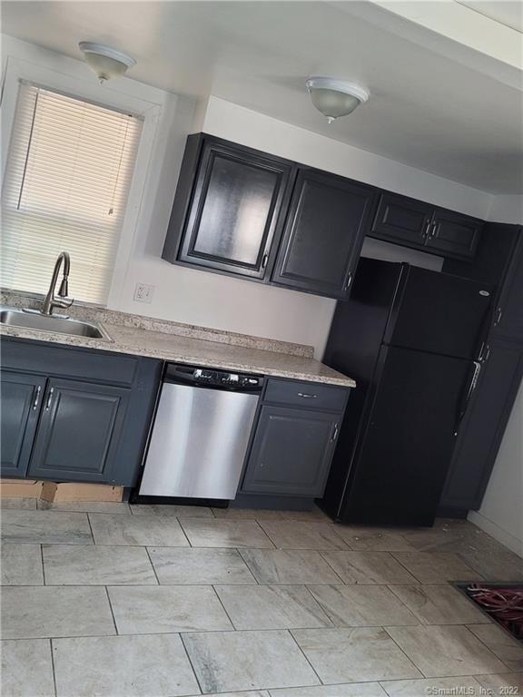 Brewster St, Waterbury, CT 06704